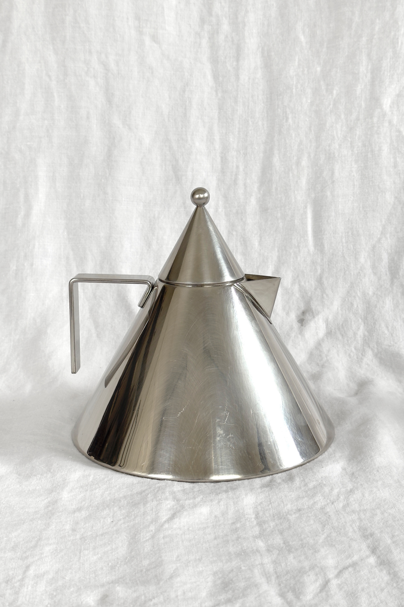 ALESSI CONICA TEA KETTLE