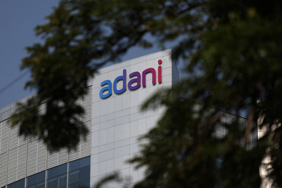 Adani Group Faces U.S. Indictment Allegations: CFO Defends Integrity Amid Legal and Market Turmoil 🌐⚖️