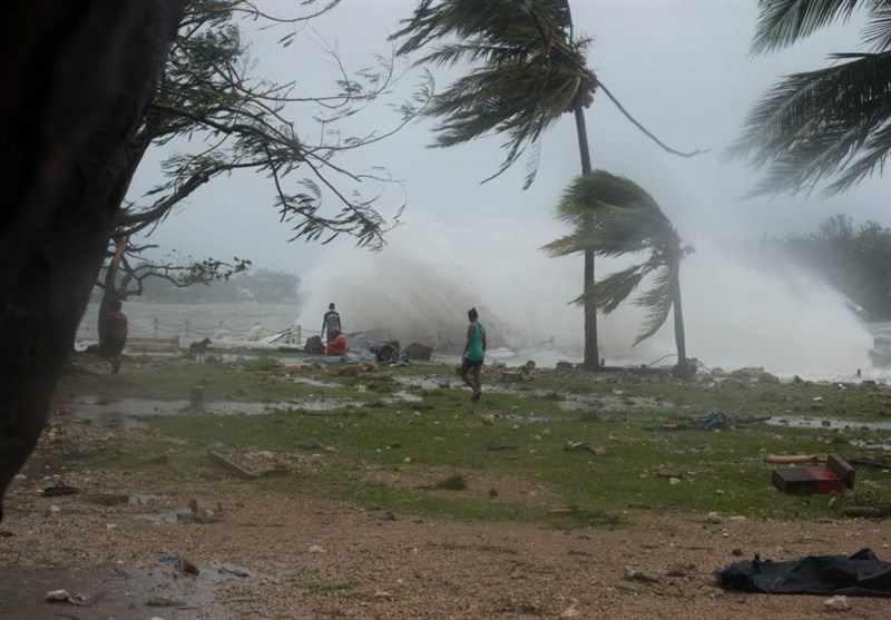 Cyclone Fengal Wreaks Havoc in Tamil Nadu and Sri Lanka: 19 Dead, Relief Efforts Underway 🌀💔