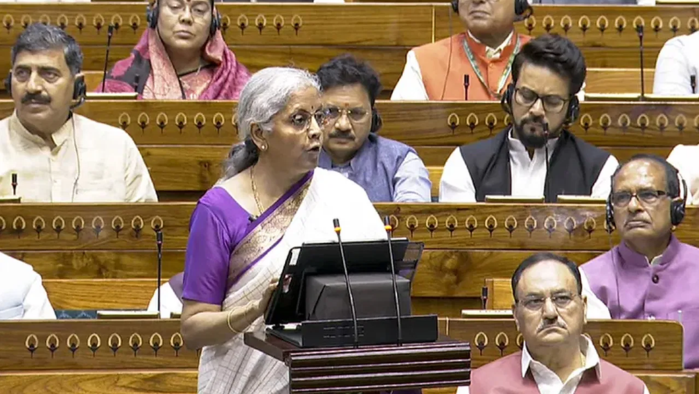 #UnionBudget: Women Get Priority in New Budget πΌπ©βπΌ
