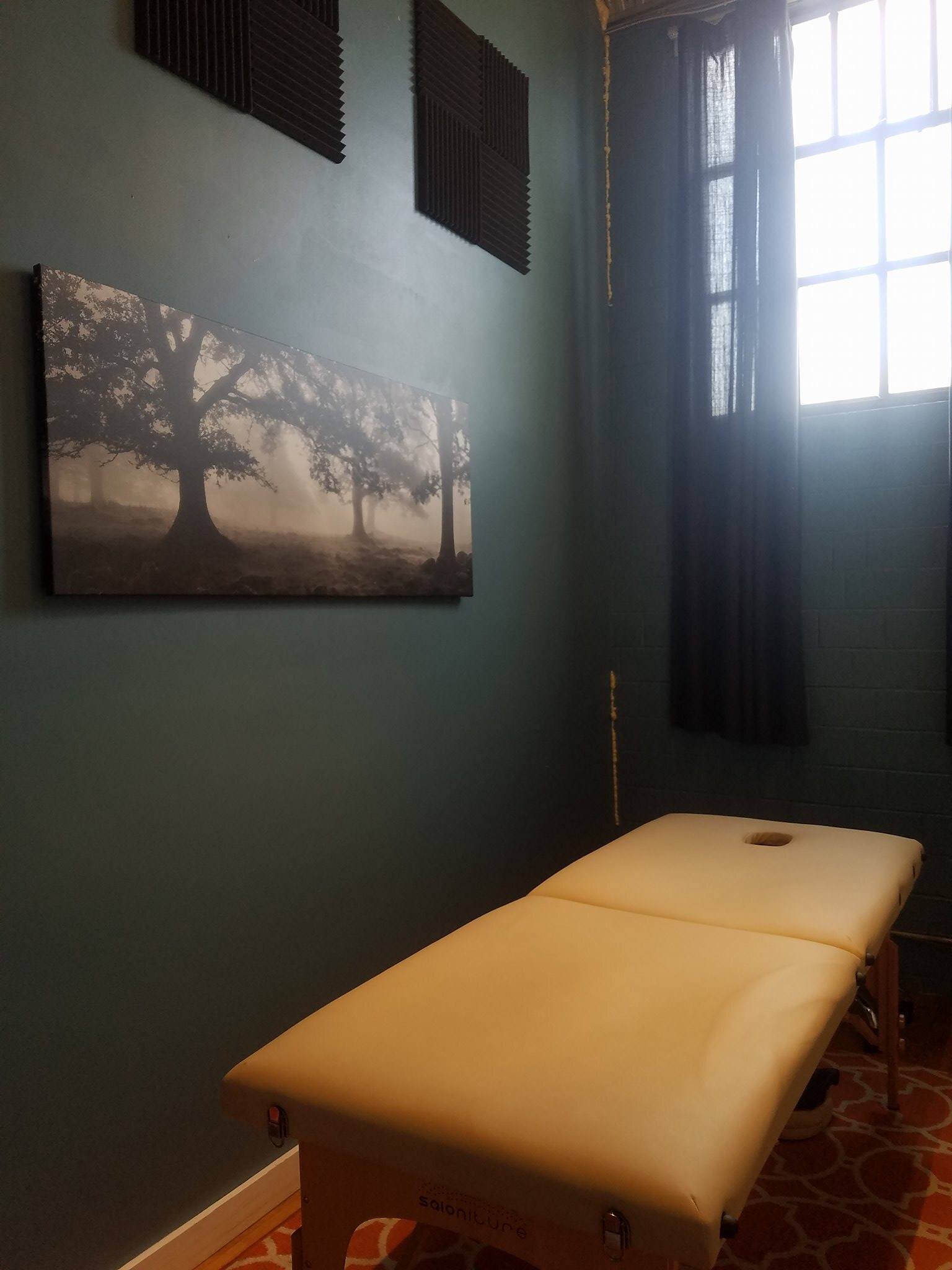 treatmentroom2.jpg