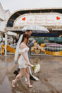cute portrait of the bride and groom at their las vegas elopement