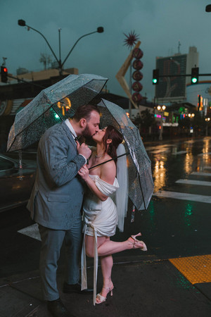 fun bridal photos in DTLV