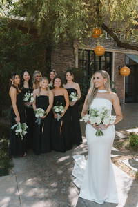 Portrait of the bride and her friends