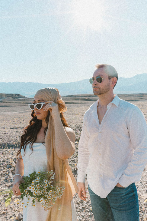 couple at their dream photoshoot in las vegas