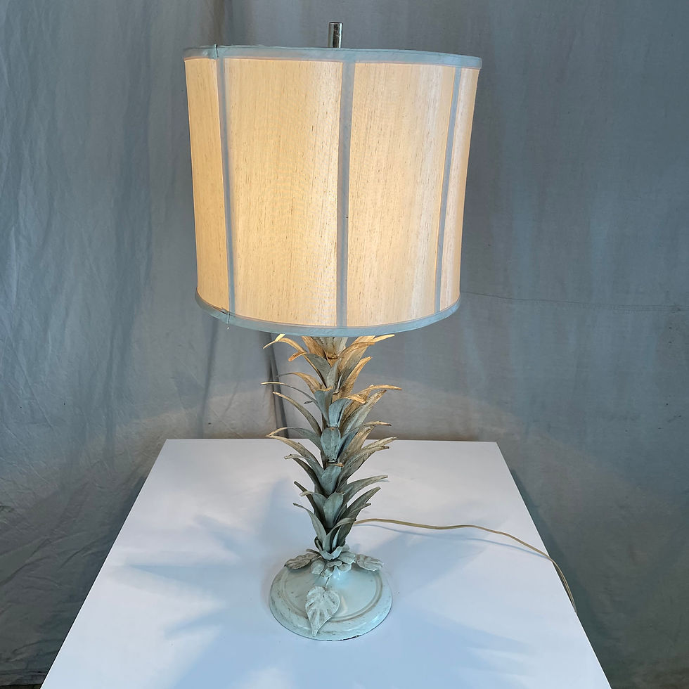 White Palm Leaf Lamp