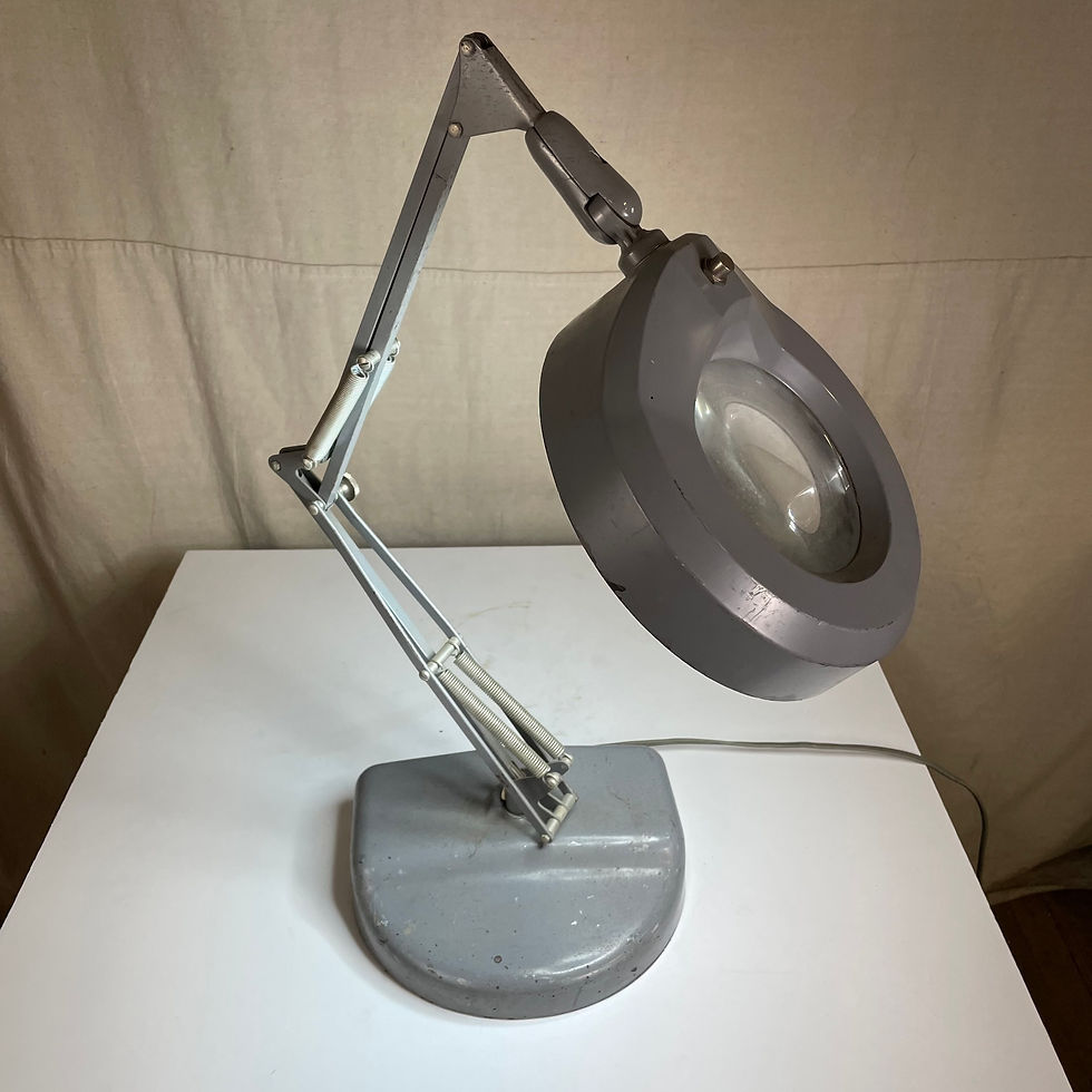 Large Tabletop Positionable Magnifying Glass
