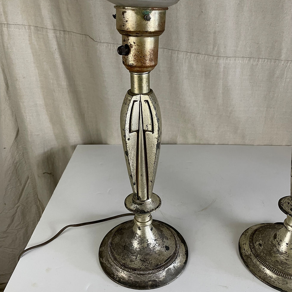Thumbnail: Tarnished Deco Lamp