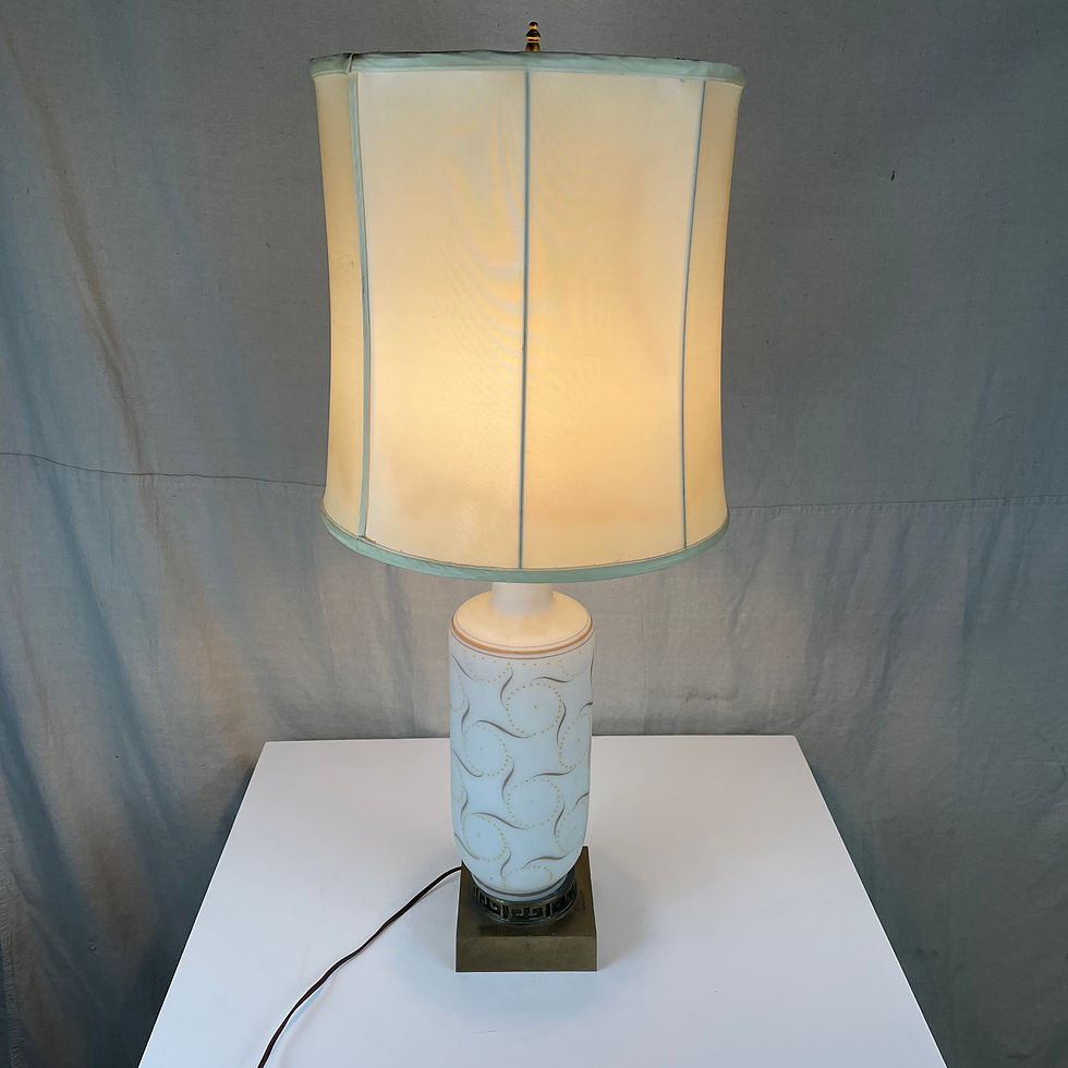 Vintage White & Gold Table Lamp