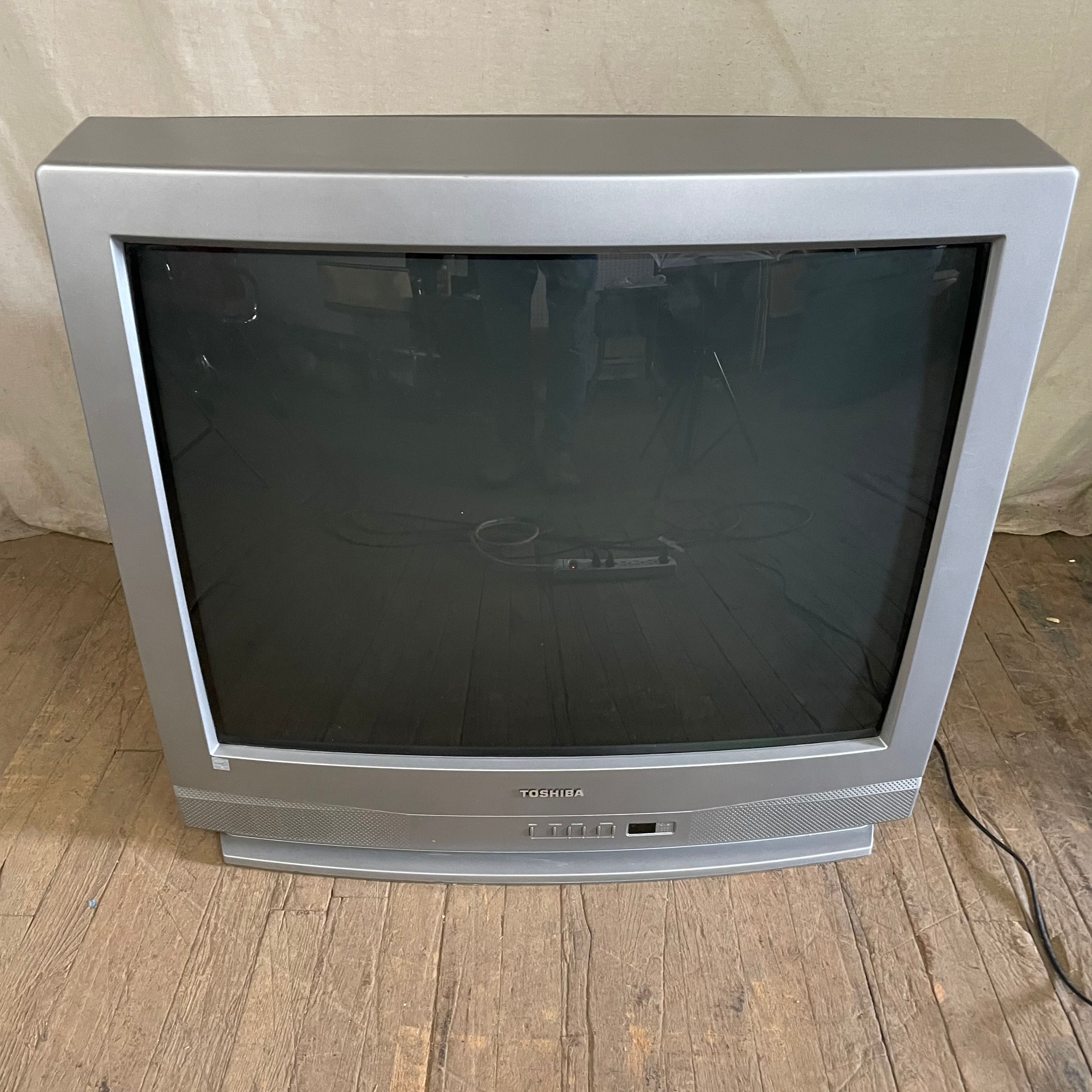 XL Toshiba Grey CRT TV