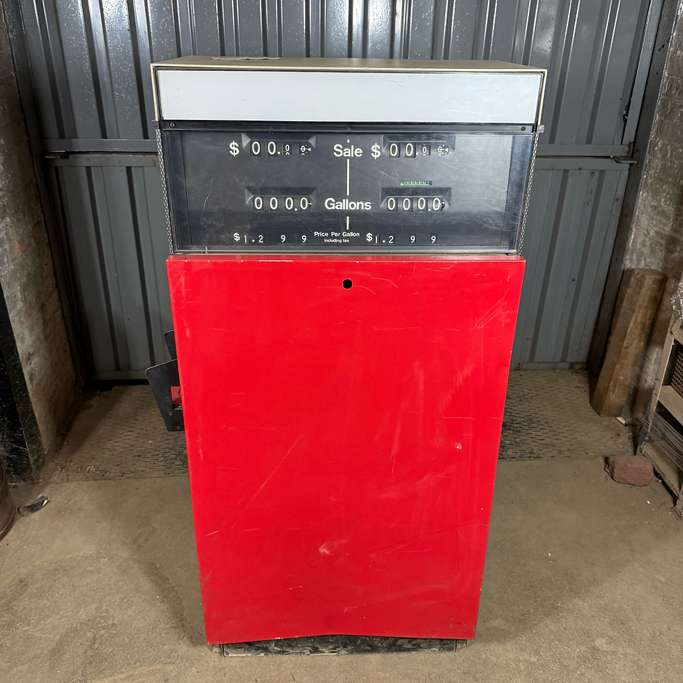 Thumbnail: Red Gas Pump