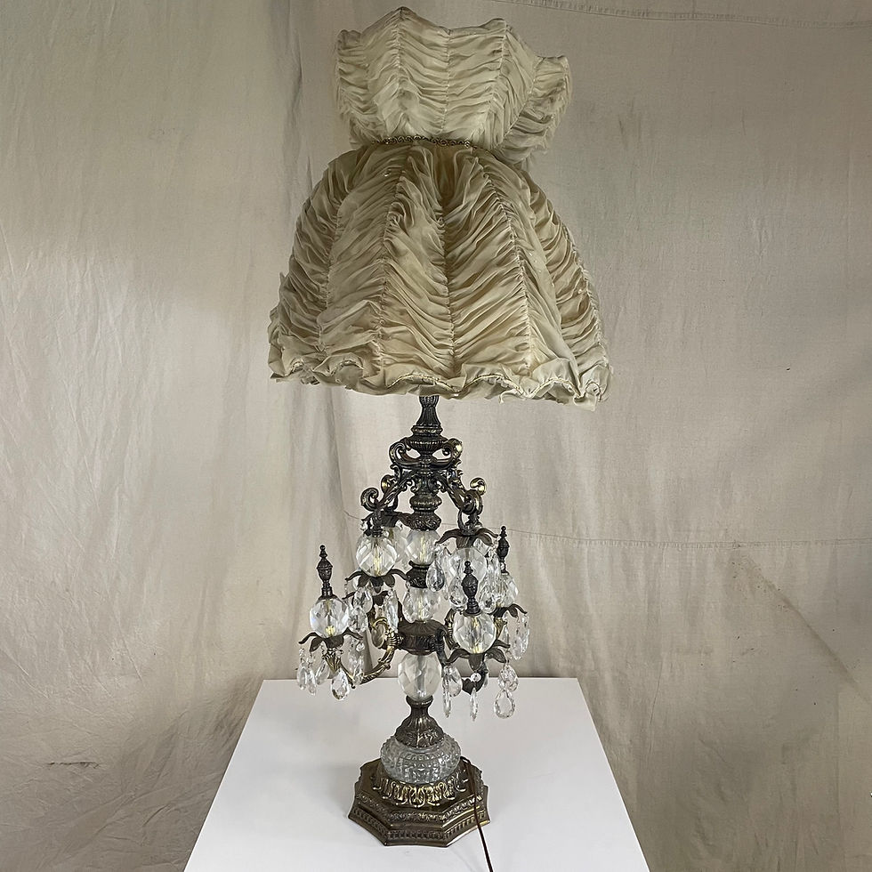 Thumbnail: Grand Bronze & Crystal Lamp