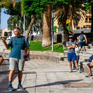 La Universidad de Verano de Adeje comenzó con “Senderismo e interpretación del patrimonio”