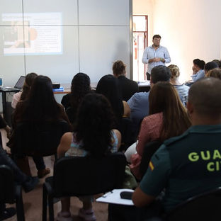 Granadilla de Abona mantiene un encuentro con las APAS y AFAS de los centros educativos