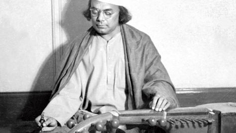 বিস্ময়কর প্রতিভা : কাজী নজরুল ইসলাম