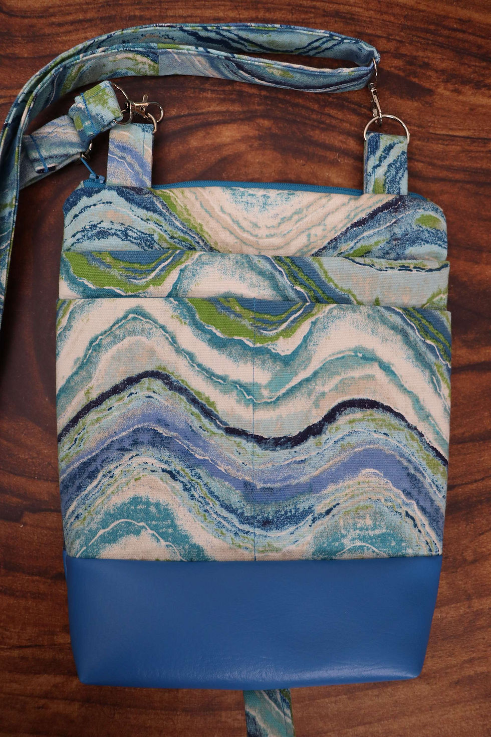 Thumbnail: Lagoon Waves 3in1 Shoulder Crossbody Backpack