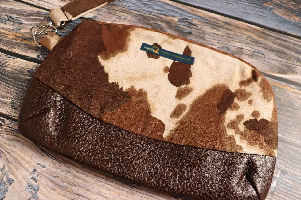 Thumbnail: Moo Moo Wristlet