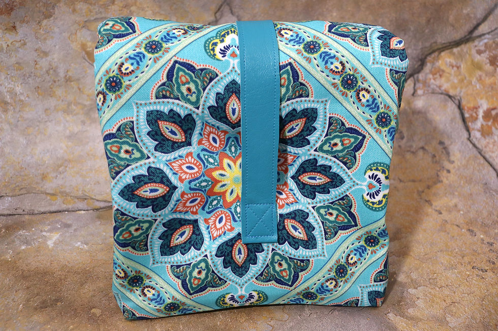 Thumbnail: Medallion Petals Insulated Classic Lunch Bag