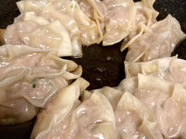 #餃子とグータンヌーボ