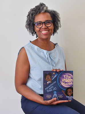 Autora de Aventuras con Doc JC: El Planeta Novedoso