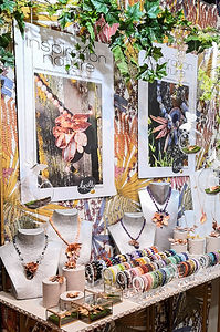 stand lapilly bijoux