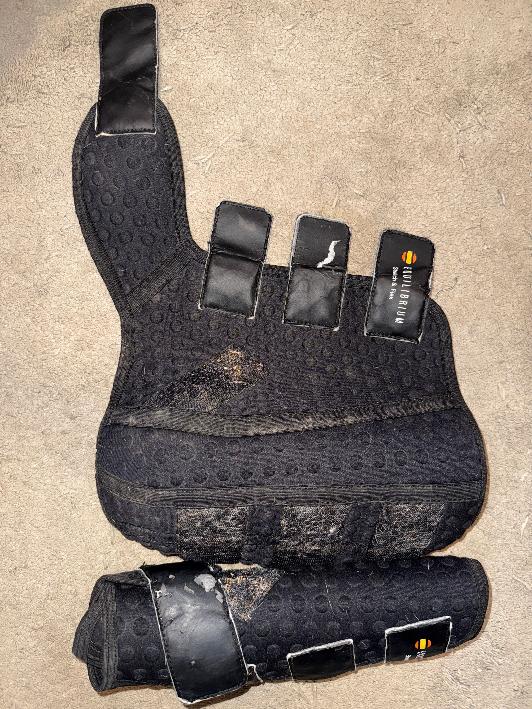 Large Equilibrium Stretch & Flex Wraps Pair