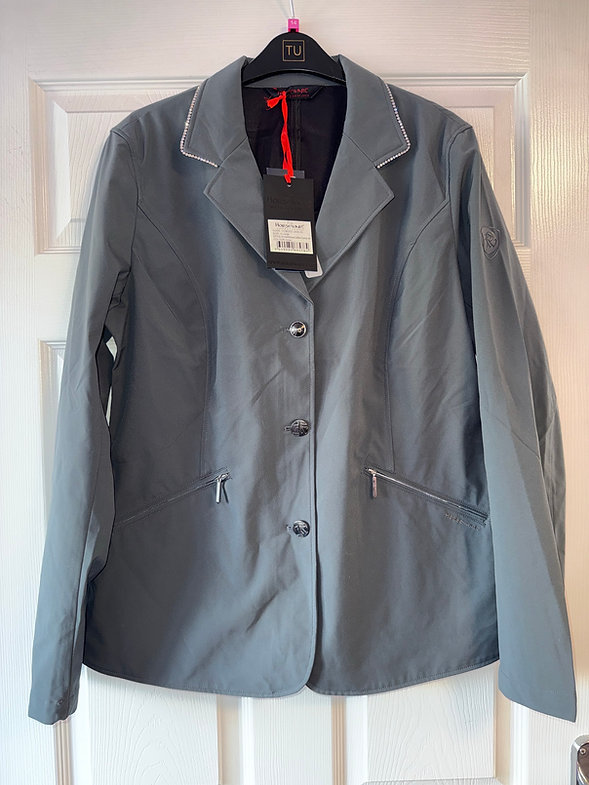 Kindess Comp Jacket How to Choose the Perfect Competition Jacket (And Why This One Is a Bit ...