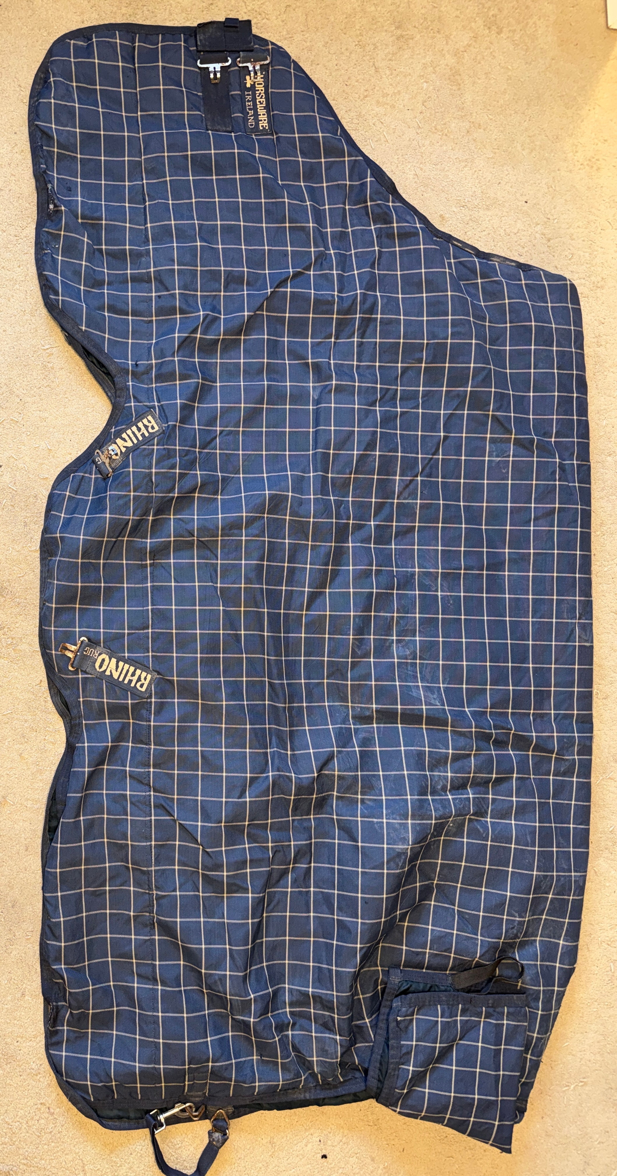 6’3 Rhino 200g Turnout Rug