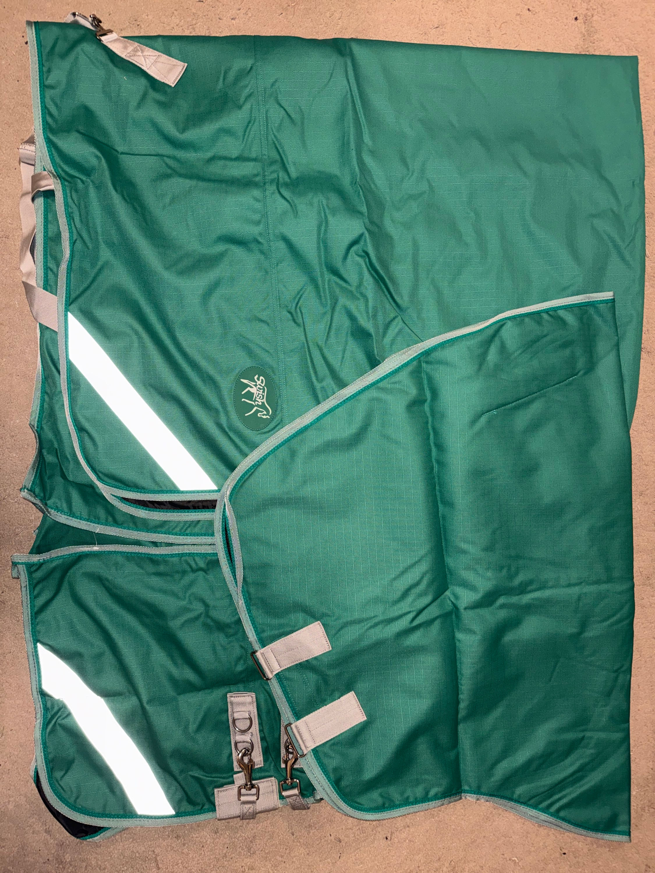 NEW 7’6 Swish 50g Detachable Neck Turnout Rug