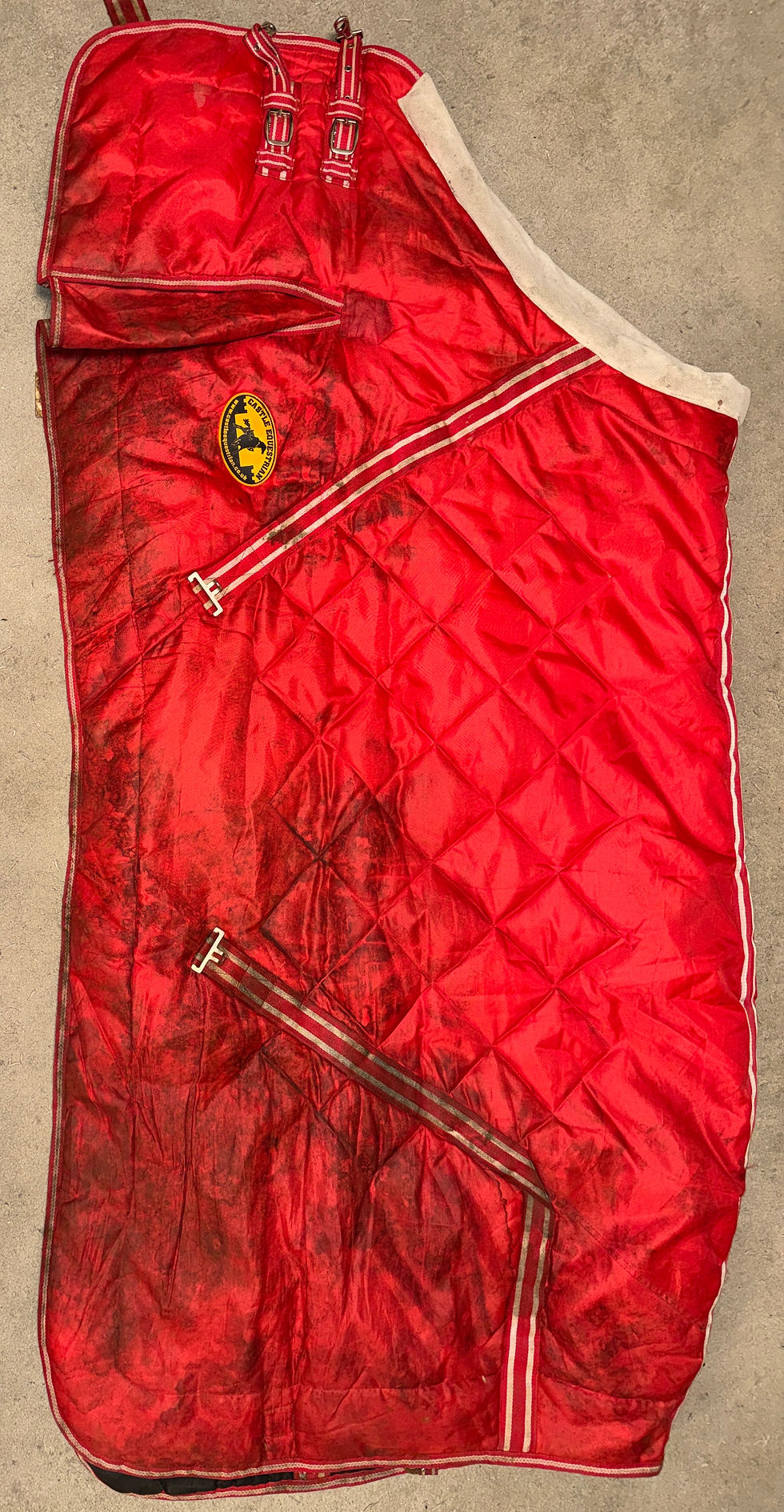 Thumbnail: 6’0 Castle Equestrian 300g Stable Rug