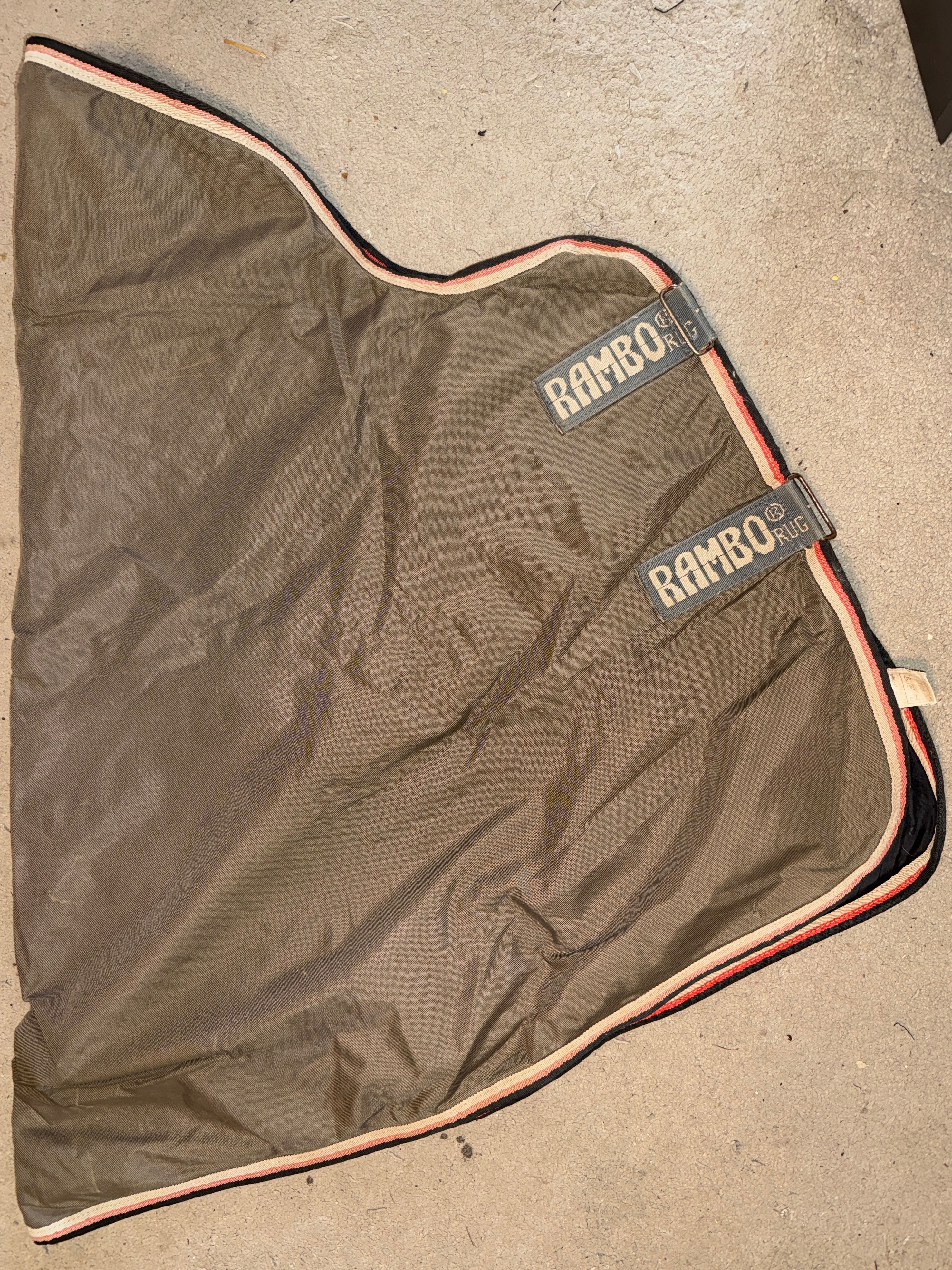 XL Rambo LW Turnout Neck
