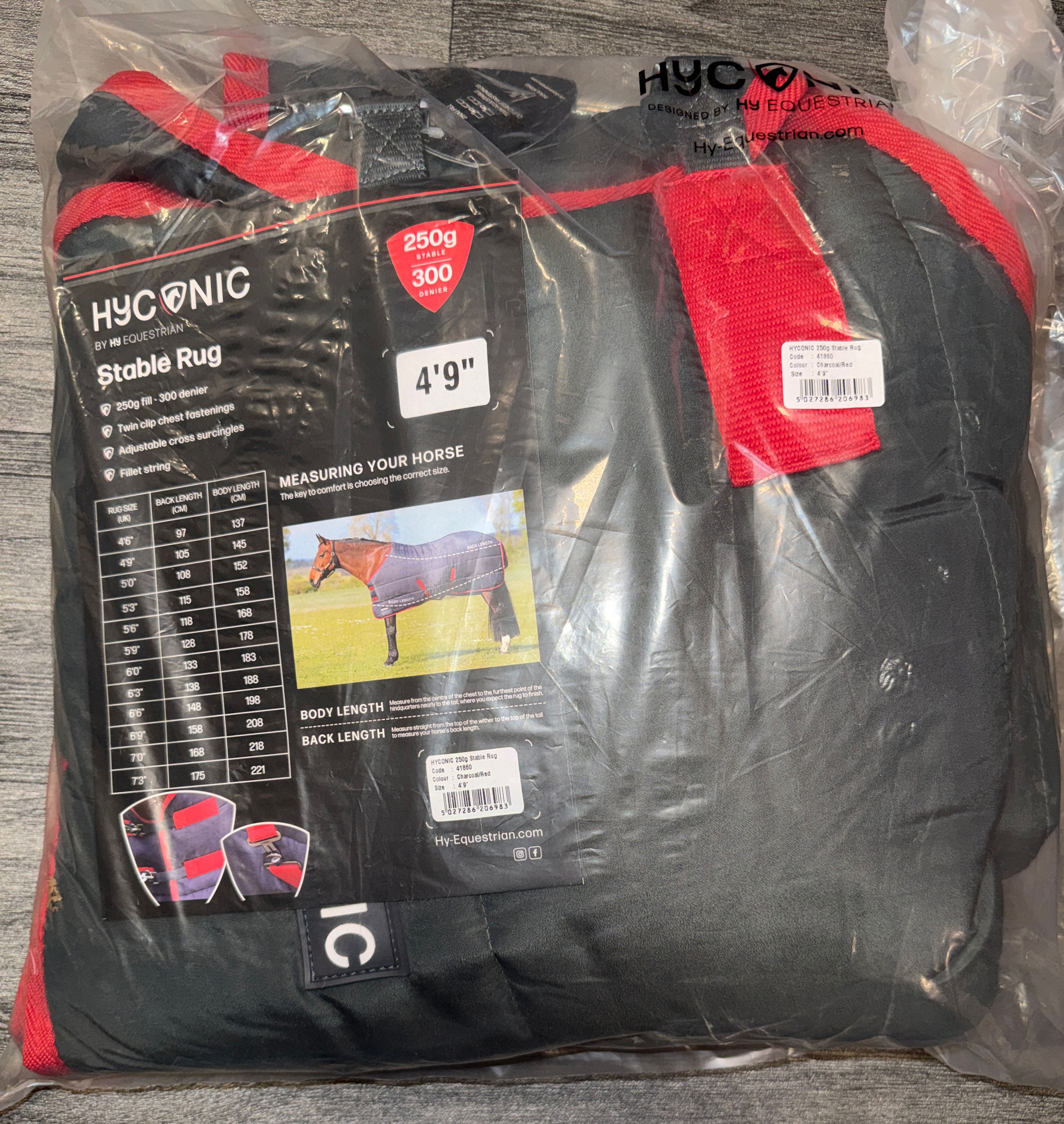NEW 4’9 HY 250g Stable Rug