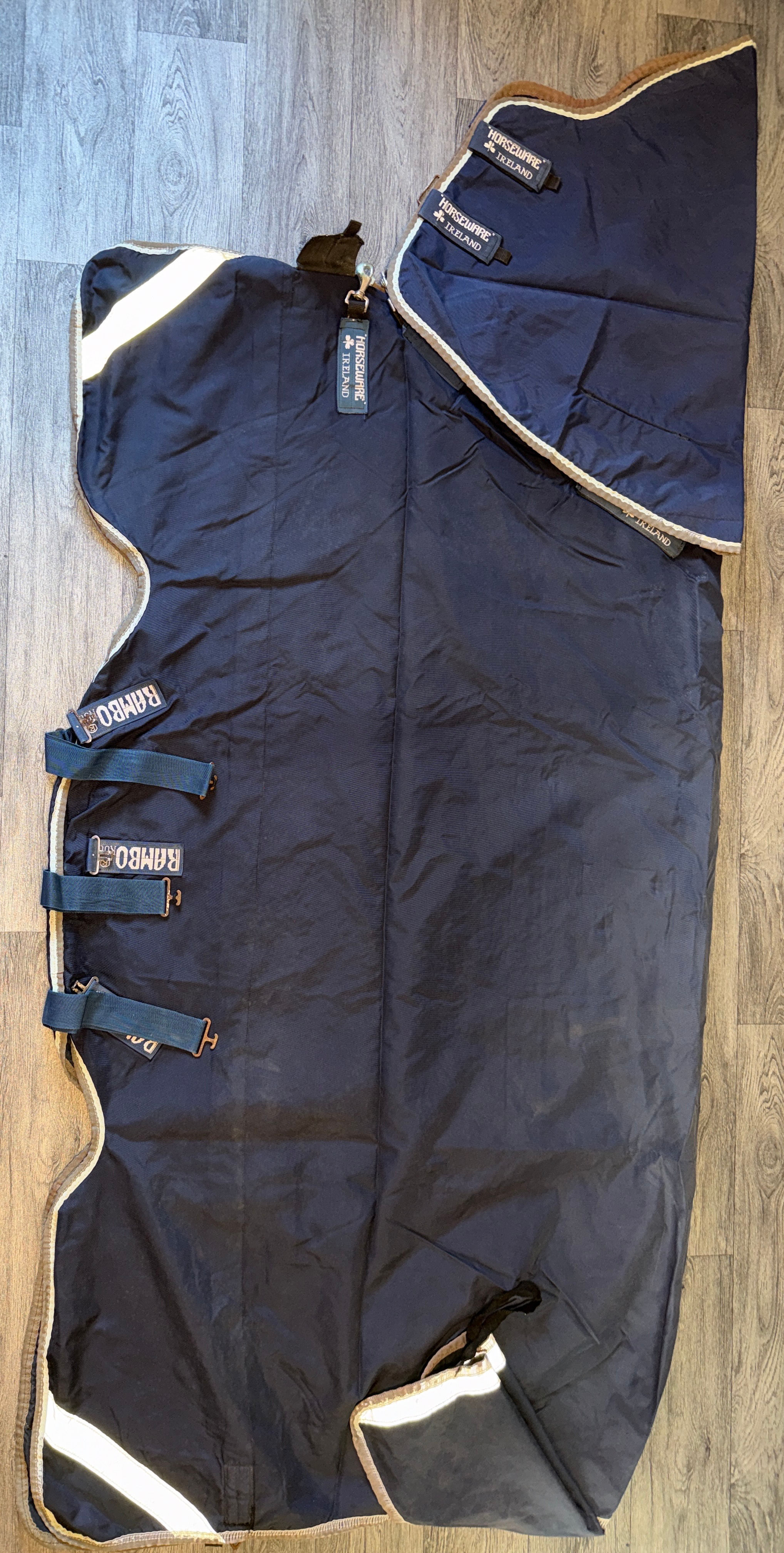 6’3 Rambo 100g Detachable Neck Turnout Rug