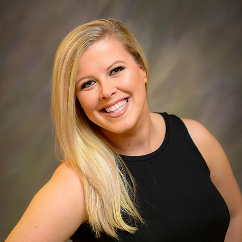 Amanda Logan Headshot (1).png