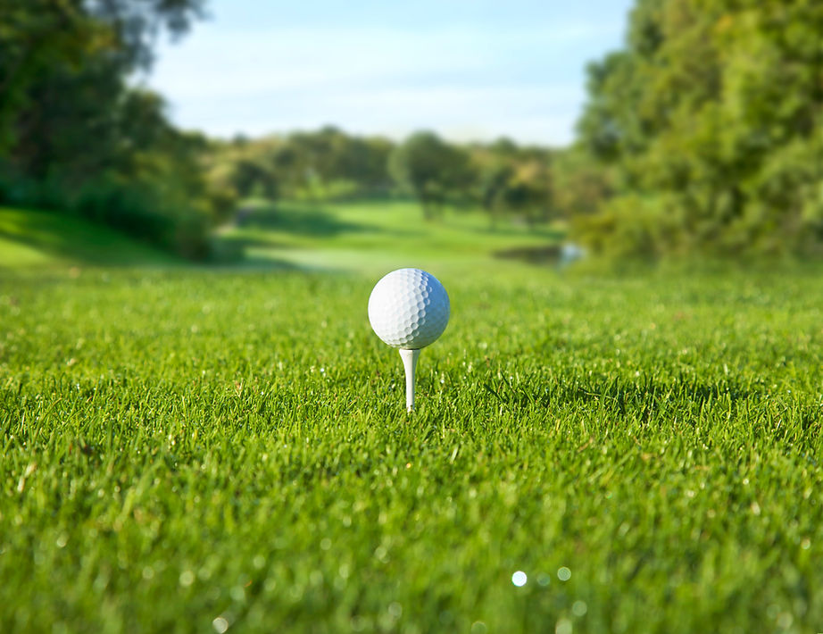 low-angle-view-of-golf-ball-on-tee-in-front-of-def-2025-01-07-16-02-38-utc.jpg