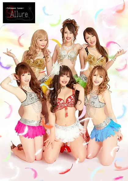 新宿 歌舞伎町 至近距離でカワイイ女の子のポールダンス バーレスクダンスがみれるperformance Lounge Alllure 新宿 歌舞伎町 至近距離でカワイイ女の子のポールダンス バーレスクダンスがみれるperformance Lounge Alllure