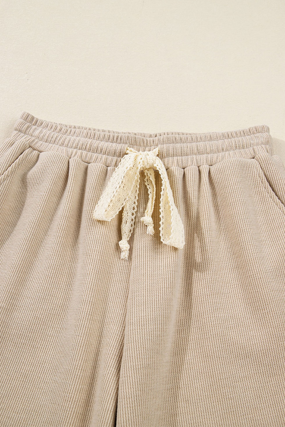 Thumbnail: Lace Drawstring Pullover Hoodie & Pants Set 