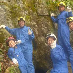 洞窟探検 アースピースチームの記録