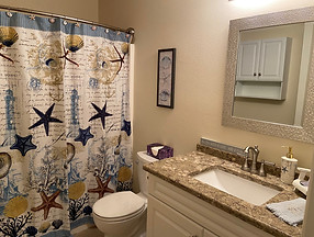 Hall Bath.jpg