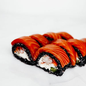 Black Salmon (8pc)