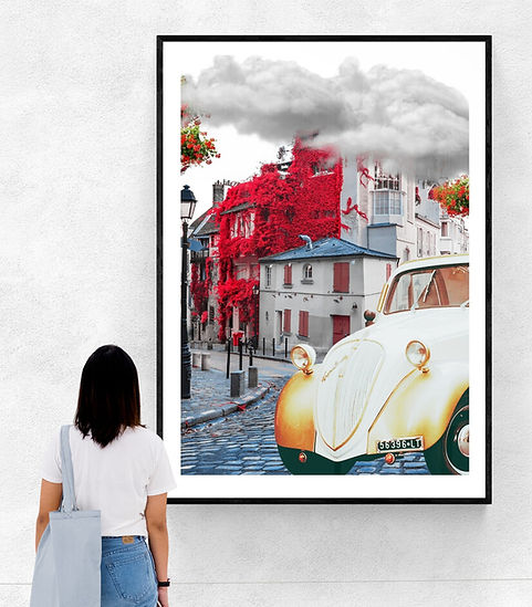 Woman_and_large_gallery_wall (13).jpg