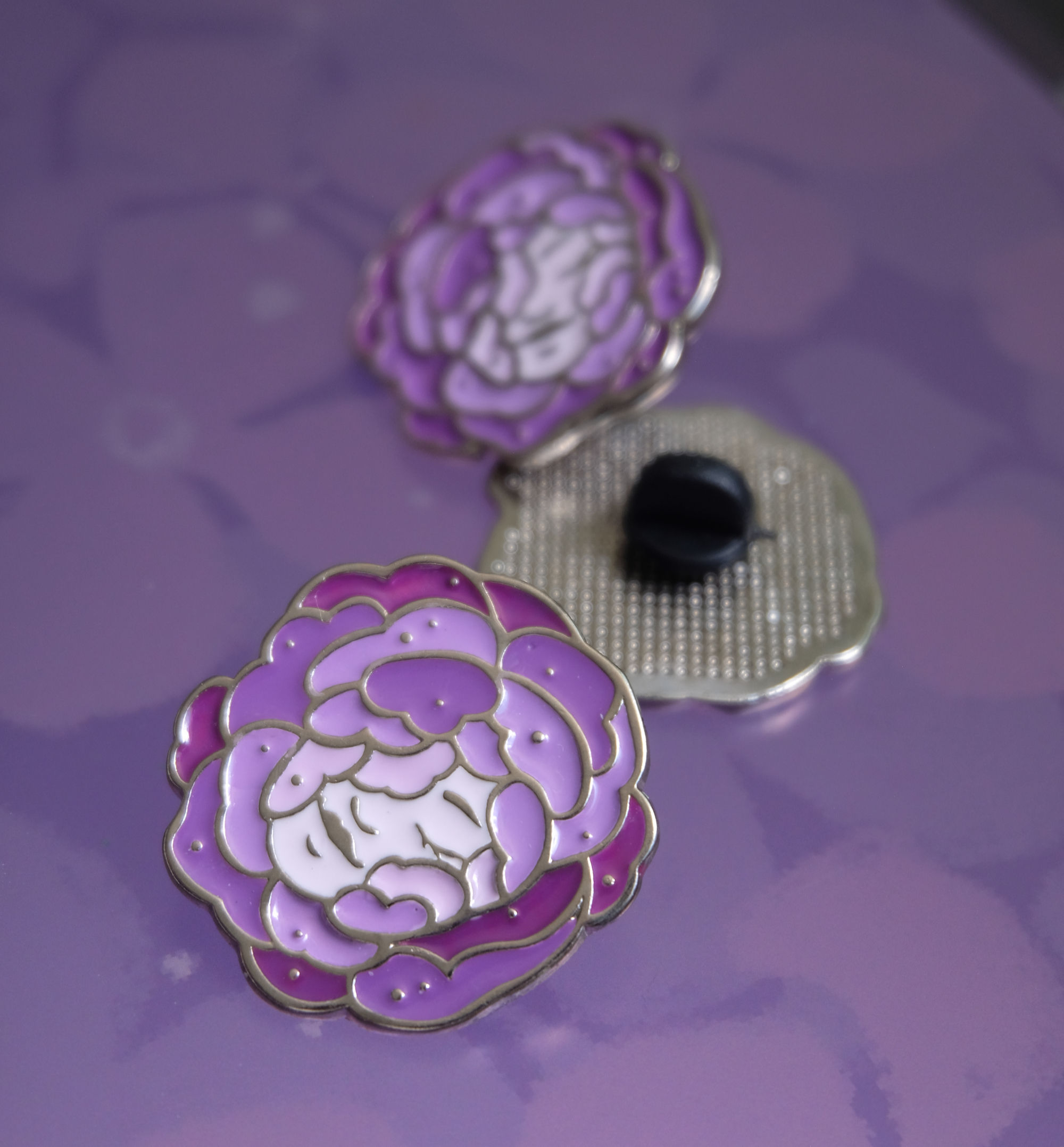 "Violeta" Pin