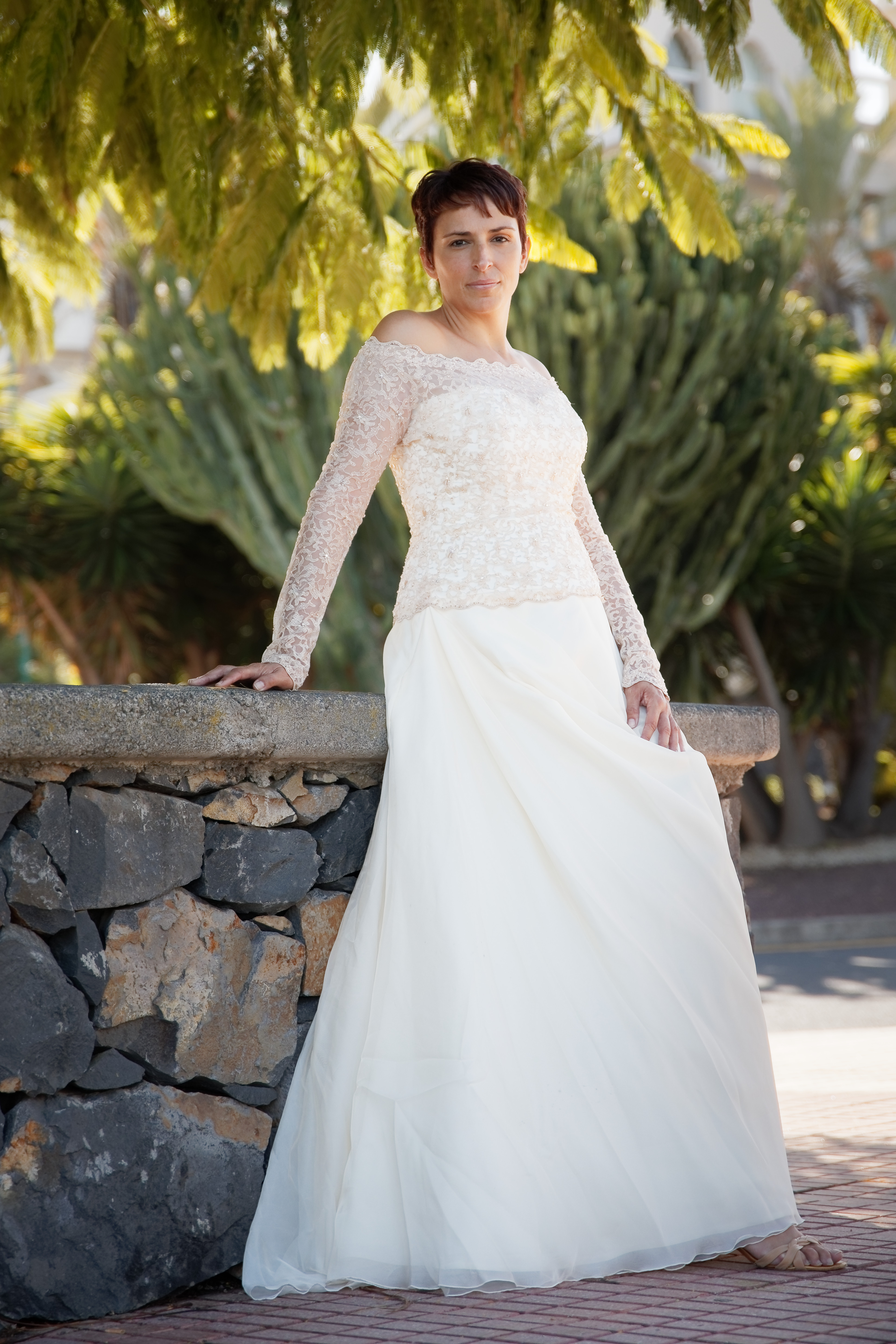 Wedding portrait: Maria full length