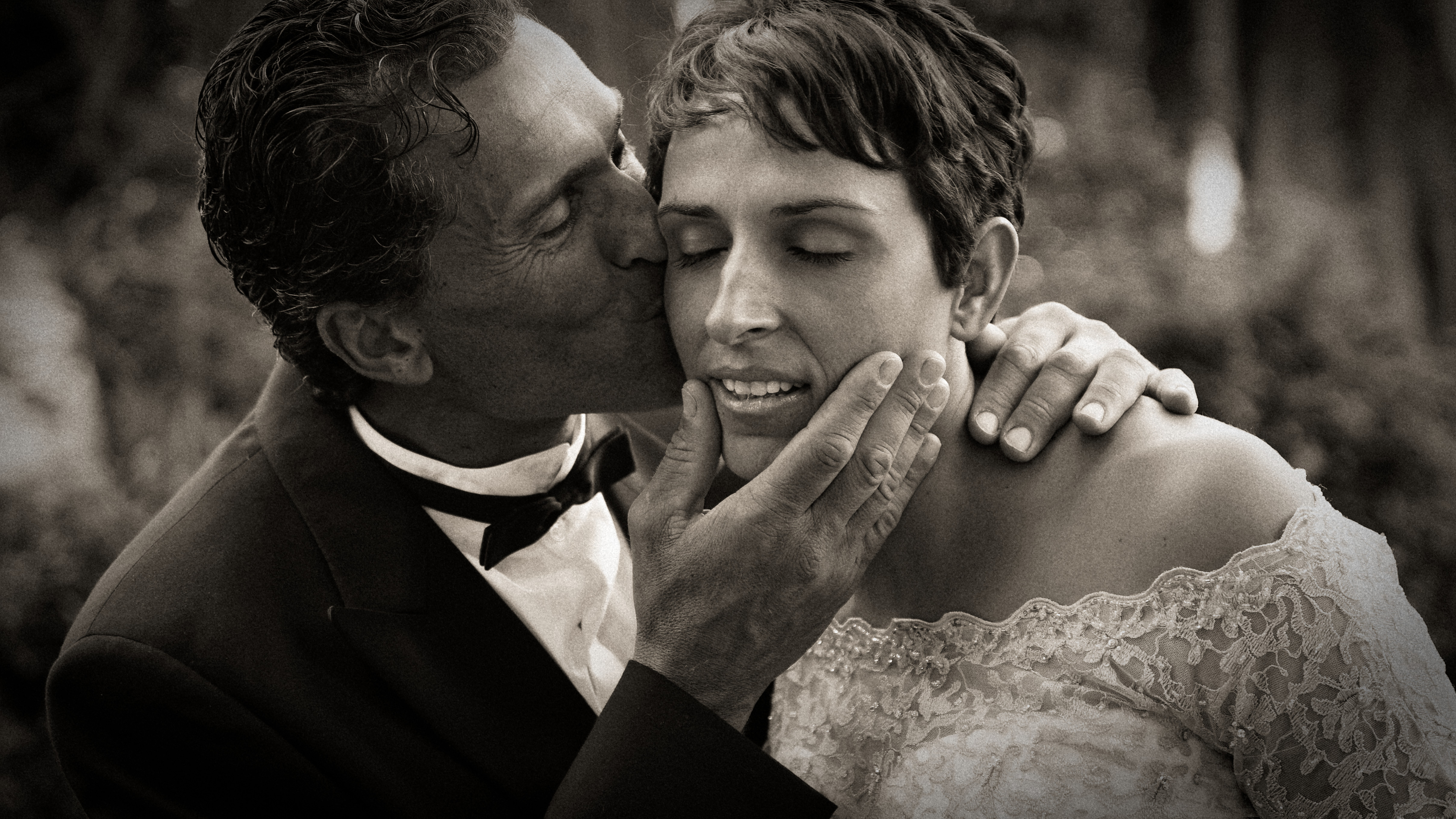 Wedding Portrait: Kiss 2