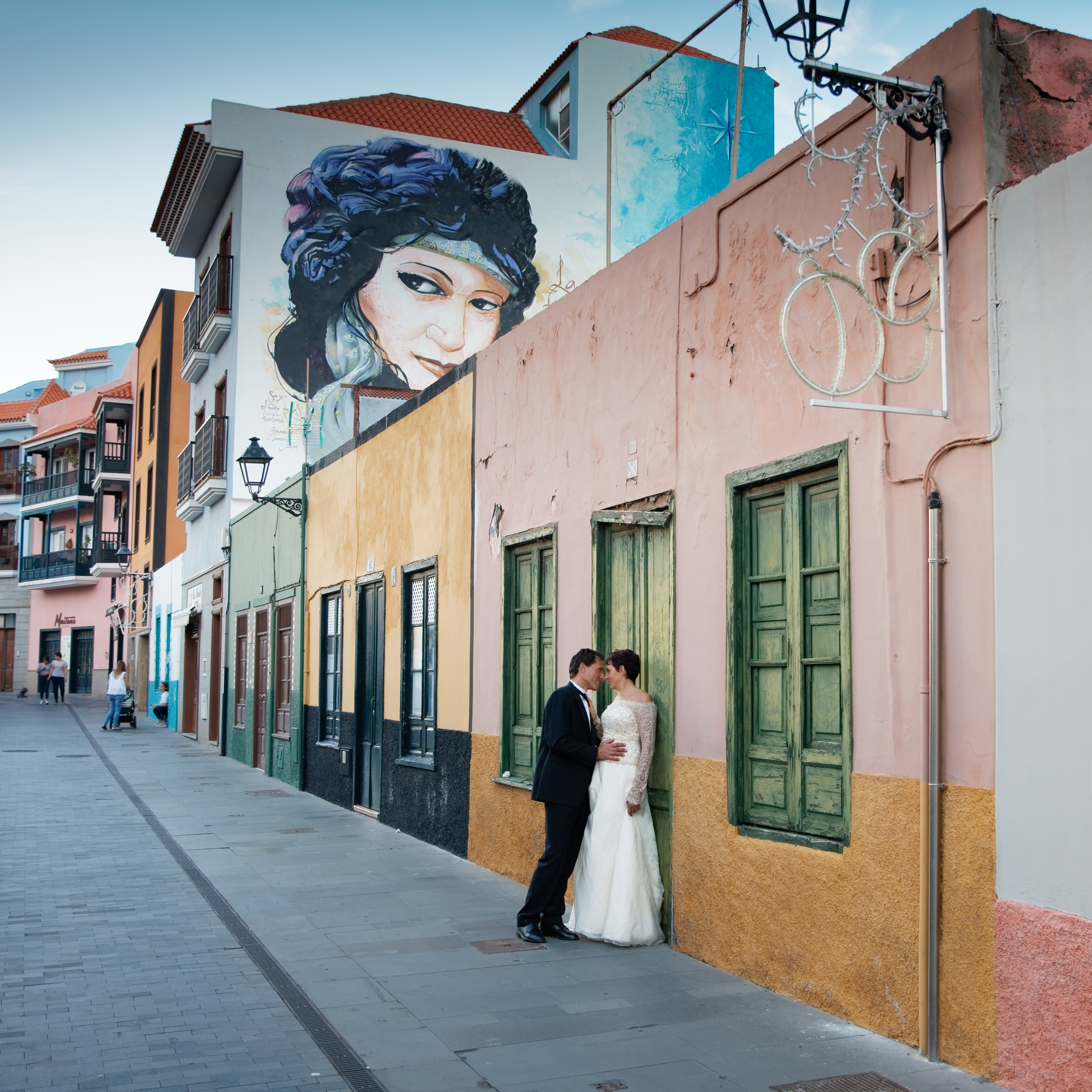 Wedding portrait: Being overwatched