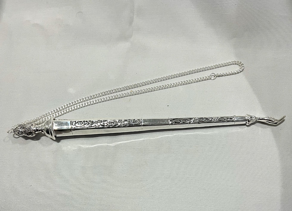 Thumbnail: silver plated pointer