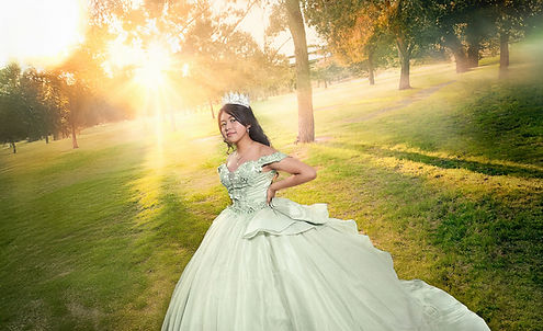 Quinceañera photo and video session in Las Vegas by H&K Photography & Film, capturing the young woman in her elegant gown along with family and friends, highlighting the excitement, style, and joy of this milestone celebration. Professional photography and videography include posed portraits, candid moments, and creative compositions that preserve every detail of the event. Celebrate milestone moments with H&K in Las Vegas, from XV to Sweet 16 sessions, capturing unforgettable memories in stunning locations such as Craig Ranch Park, Floyd Lamb Park, the Las Vegas Strip, Venezia Casino, Bellagio Casino, and Sunset Park. Every session tells a unique story, preserving timeless moments in a premium, artistic style.