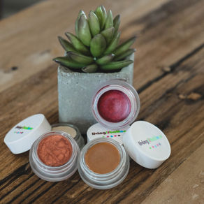 Living Libations does it again: Make-up that looks and smells out of this world!