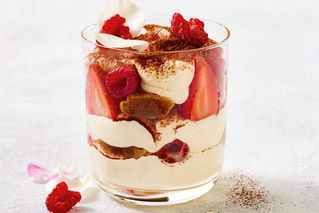 Healthy coffee dessert - Ricotta and Berry Tiramisu!