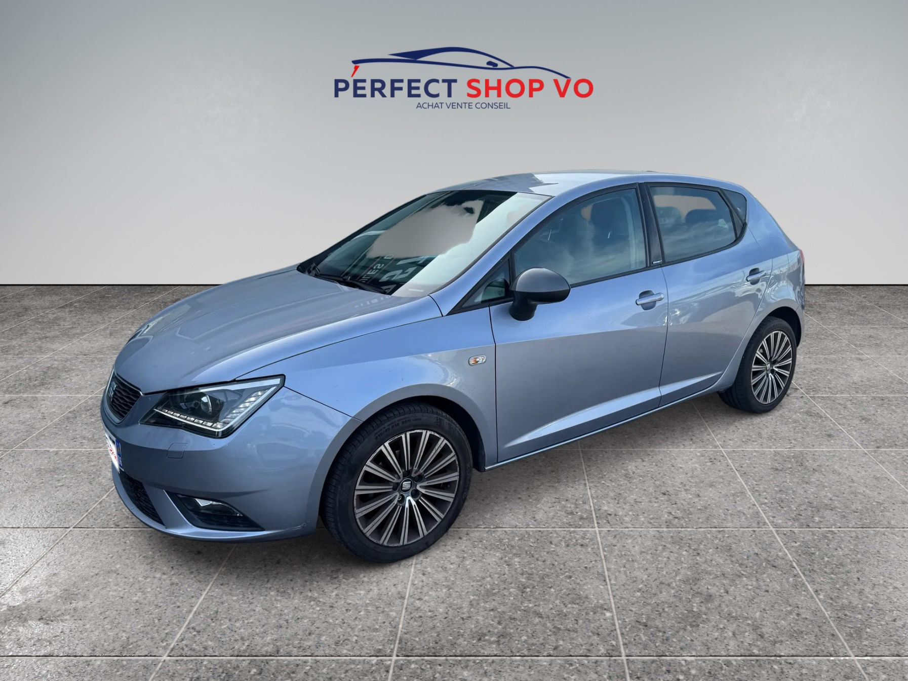 Seat Ibiza 1.2 TSI 90 CONNECT , gris bleu, 5 cv, 5 portes, première mis